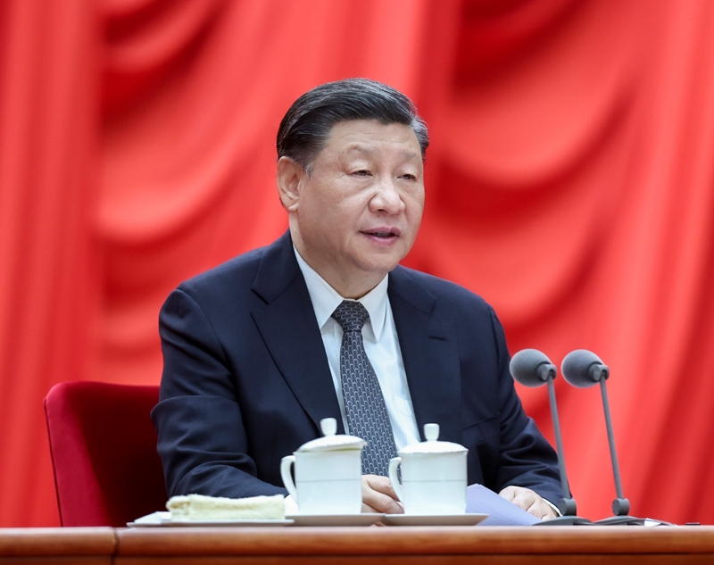 4月3日，學(xué)習(xí)貫徹習(xí)近平新時代中國特色社會主義思想主題教育工作會議在北京召開。中共中央總書記、國家主席、中央軍委主席習(xí)近平出席會議并發(fā)表重要講話。
